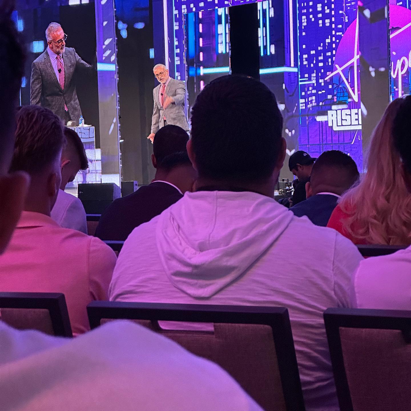 @timgrover talking about what it takes to WIN. Life changing.